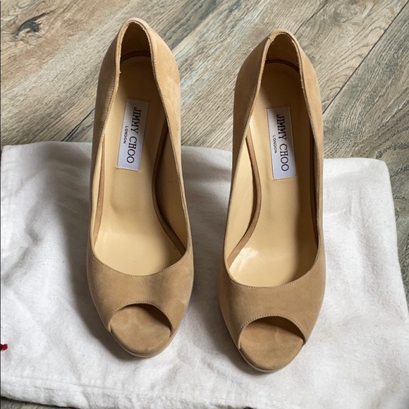 Jimmy Choo Suede Pumps 39
